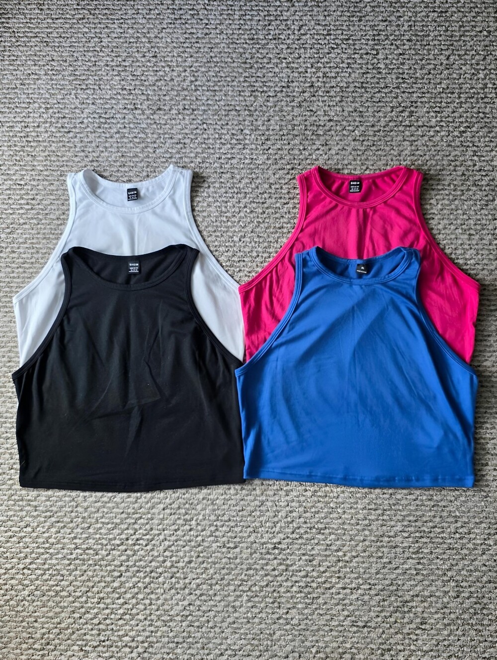 SHEIN Essnce 4pcs/Set Casual Solid Color Versatile Women Cropped Tight Camisole